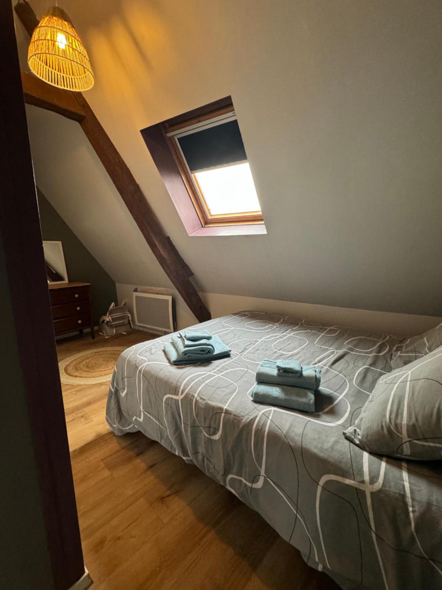 Duplex Atypique Dans La Cite Medievale ล็อง ภายนอก รูปภาพ